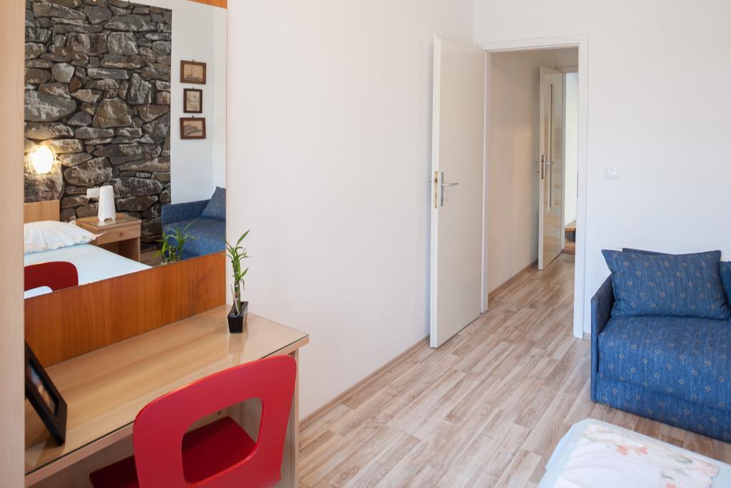 Holiday Home Porat Подгора Стая снимка